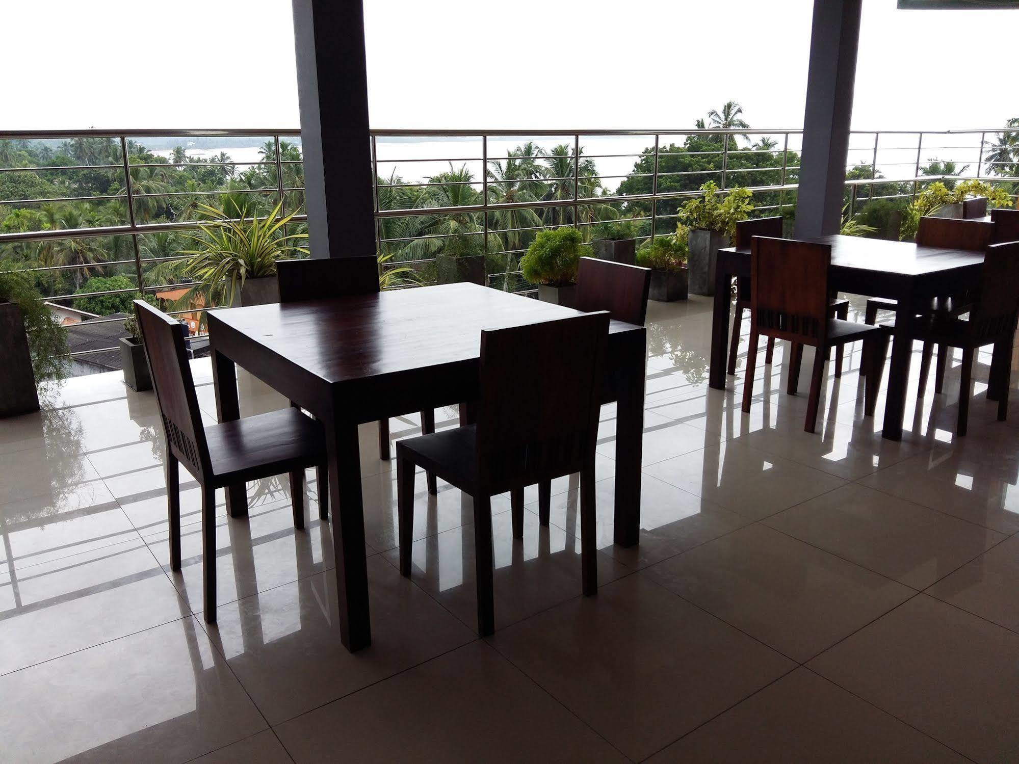 Mars Hotel Tangalle Exterior photo